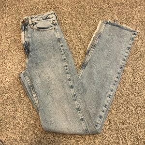 Zara Women's Straight Leg Jeans in Light Blue